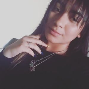 Meet your Posher, Queen